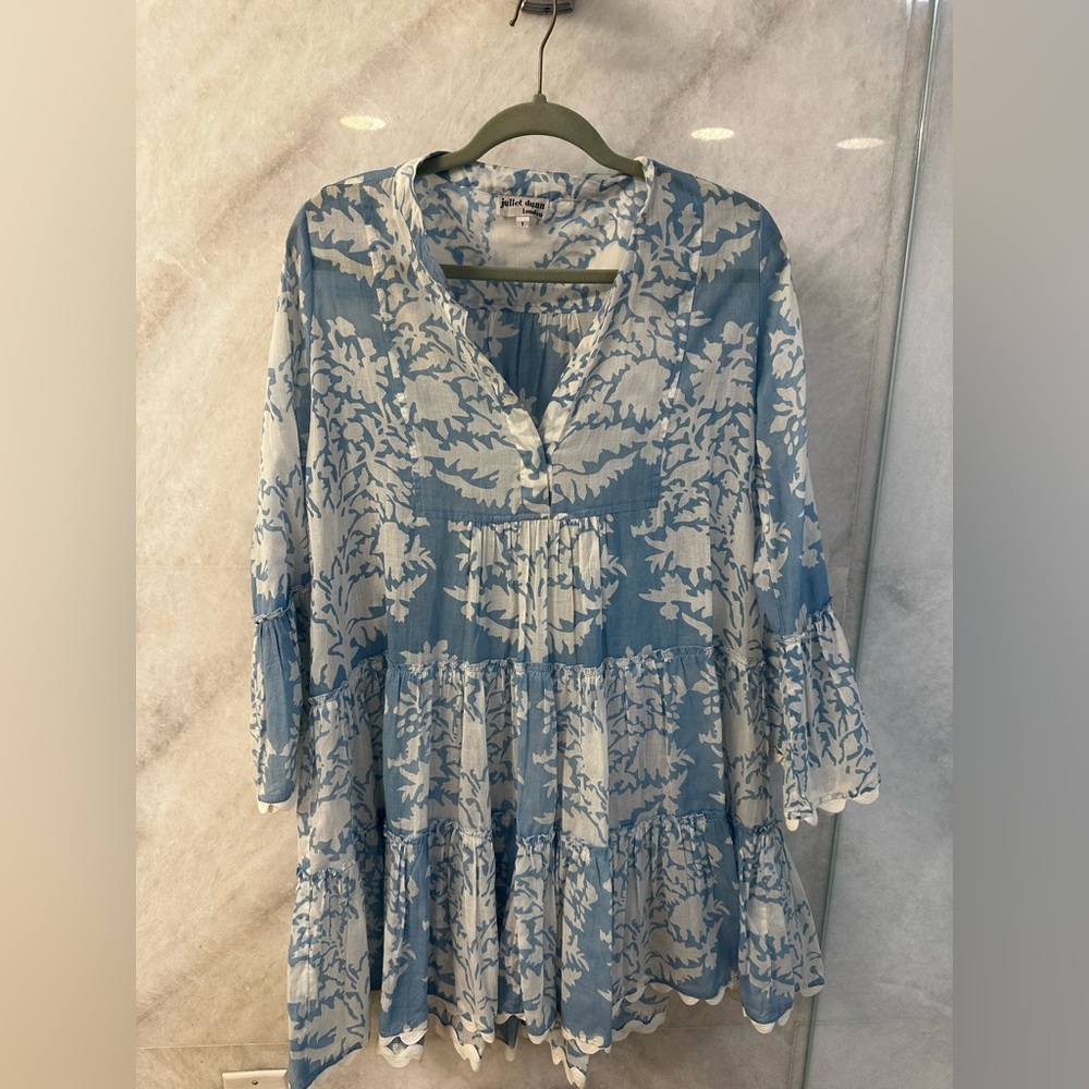 Juliet Dunn blue dress